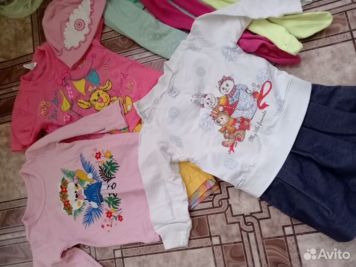 Отдам бесплатно детские вещи