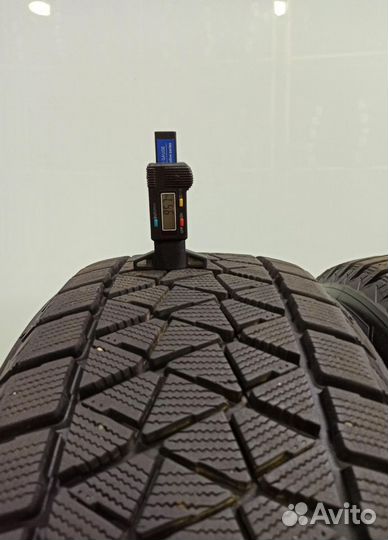 Bridgestone Blizzak DM-V2 255/55 R20