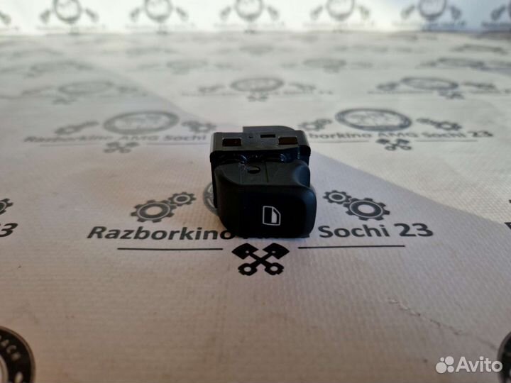 Кнопка стеклоподъёмника для Audi A3 8V