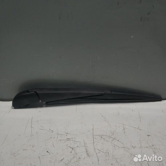 Дворник крышки багажника Toyota RAV4 XA30