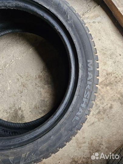 Marshal WinterCraft Ice WI31 215/50 R17