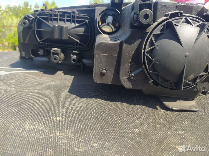 Фара на Mazda 6