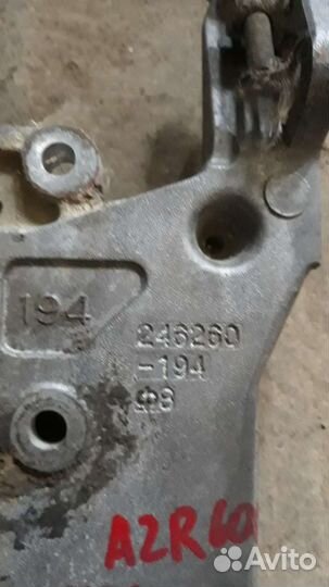 Кронштейн кондиционера toyota voxy azr60