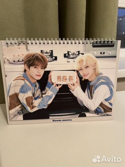 Stray kids календарь