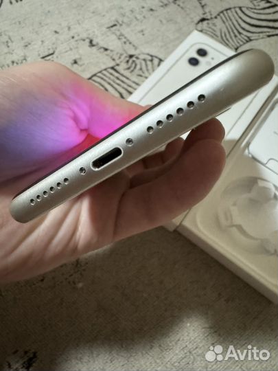 iPhone 11, 128 ГБ