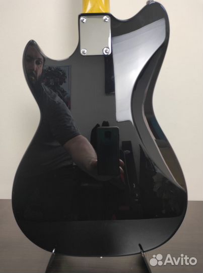 Электрогитара G&L Tribute Fallout (Mustang)