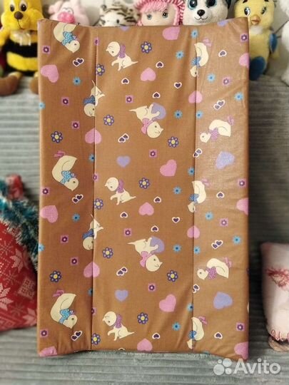 Пеленальная доска на кроватку