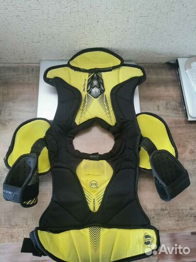 Нагрудник хоккейный bauer supreme 1s JR