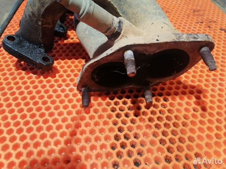 Коллектор выпускной Volkswagen Passat B5