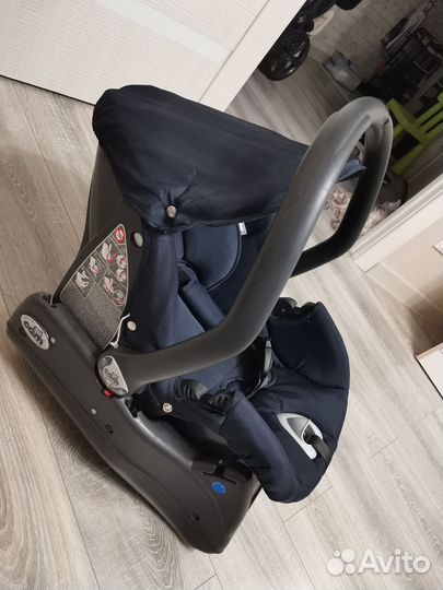 Коляска 3 в 1 + база для автолюльки