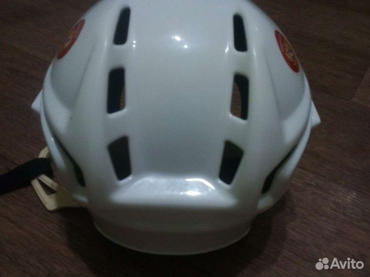 Шлем хоккейный