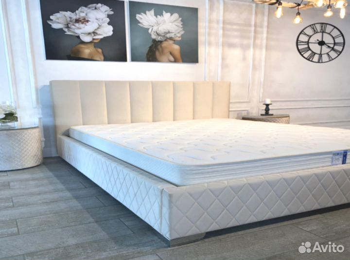 Кровать с механизмом