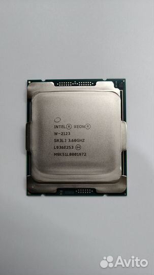 Xeon W-2123 LGA 2066