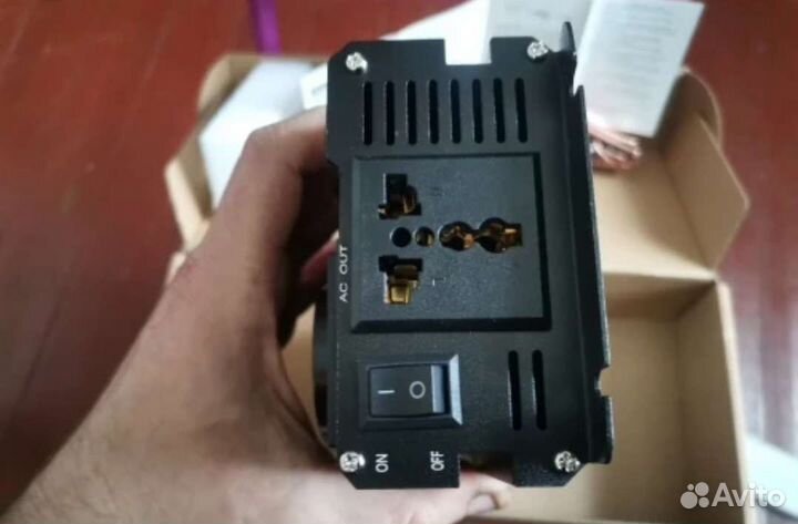 Инвертор преобразователь 12 - 220v