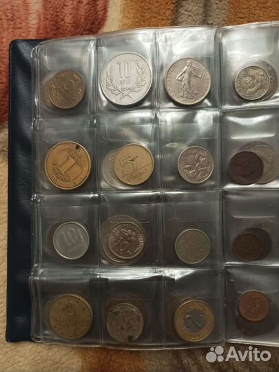 Альбом со старыми и иностранными монетами