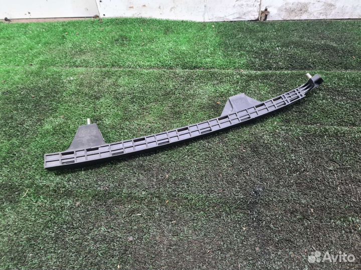 Направляющая стекла задняя правая Kia ceed 2