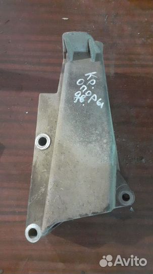 Кронштейн опоры двигателя Лада Калина