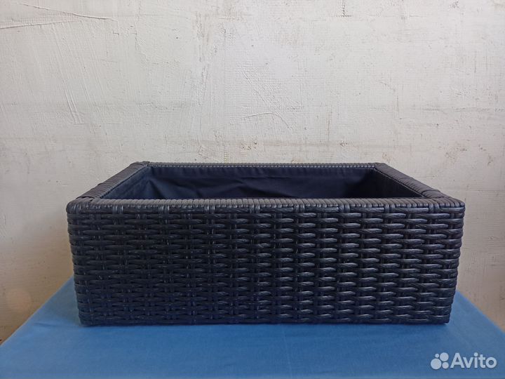 Корзина (ящик) из ротанга
