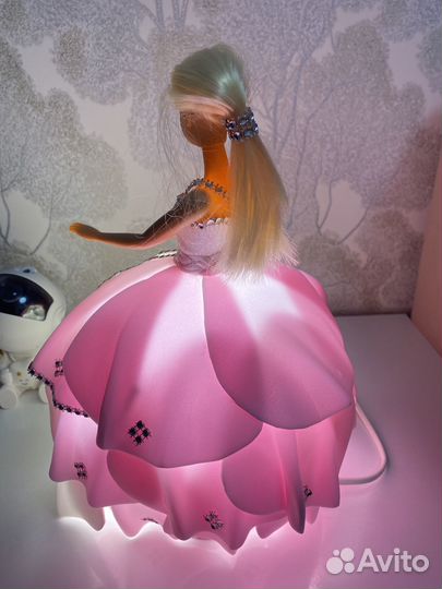 Настольная лампа барби