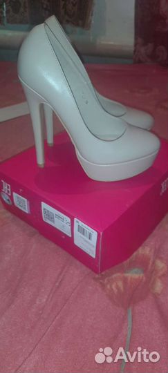 Туфли женские 39 размер новые