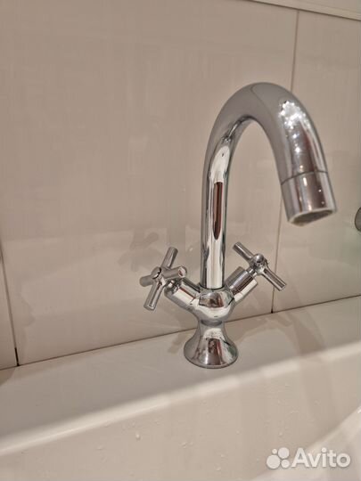 Смеситель для раковины Hansgrohe Axor