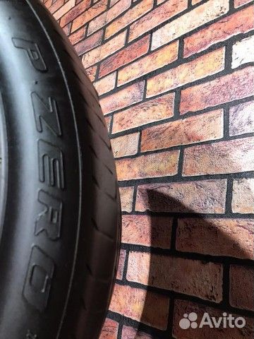 Pirelli P Zero 245/45 R18