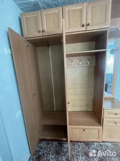 Шкаф для прихожей бу