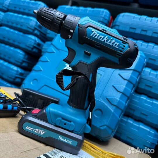 Шуруповерт makita 21v с набором бит