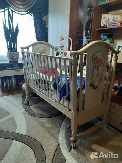 Детская кроватка