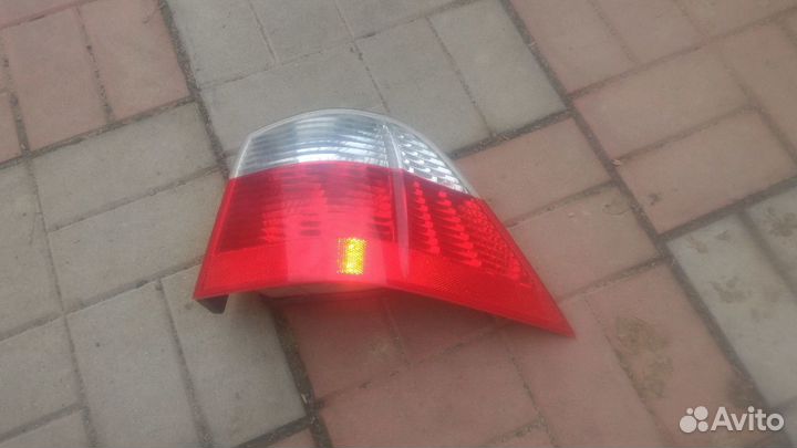 Для BMW Е61 задний правый фонарь в крыло