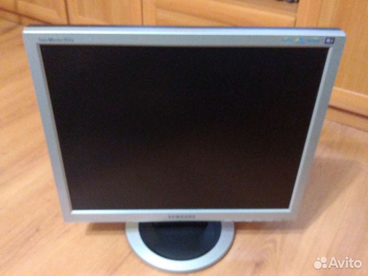Монитор Samsung syncmaster 913n