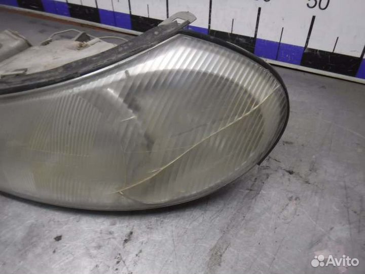 Фара передняя левая Ford Mondeo 2 1.6 1997