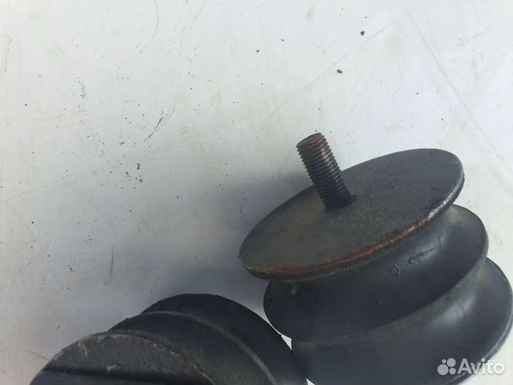 Подушка двигателя Ваз Классика 2107 2104 2106