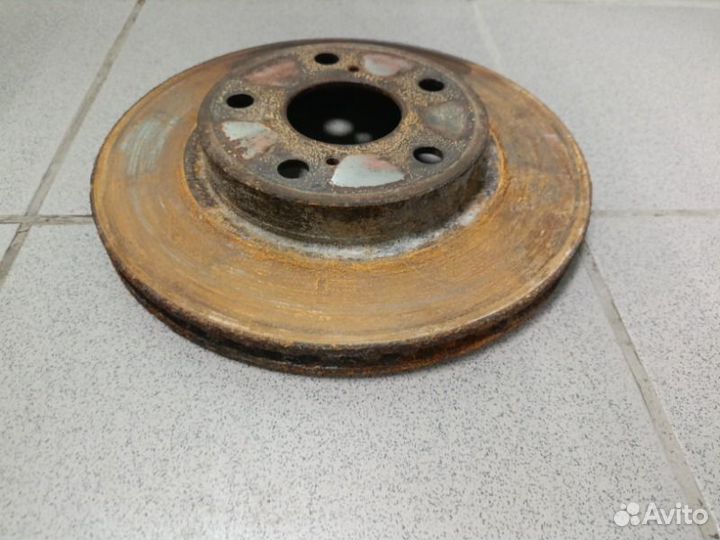 Диск тормозной передний Toyota Corolla 1zrfe
