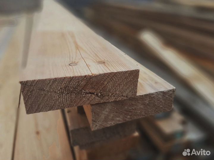 Доски из сосны, прочные и долговечные