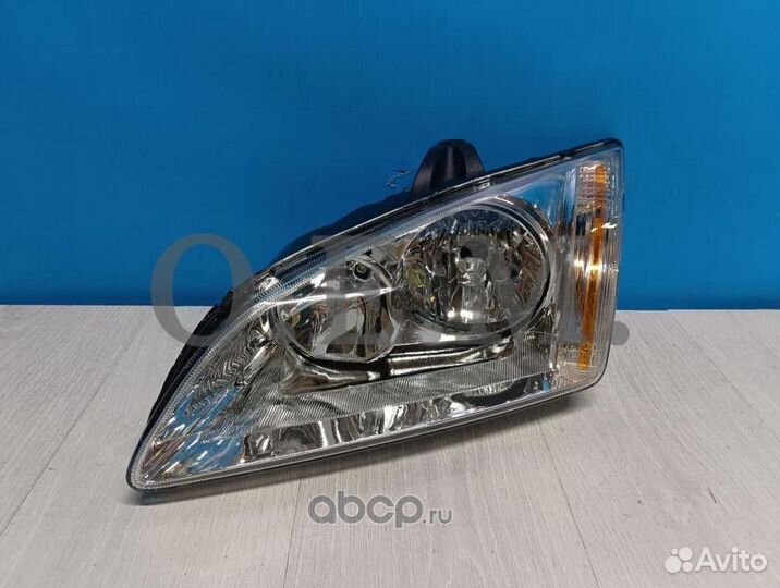 Фара левая Ford Focus 2 2004-2011