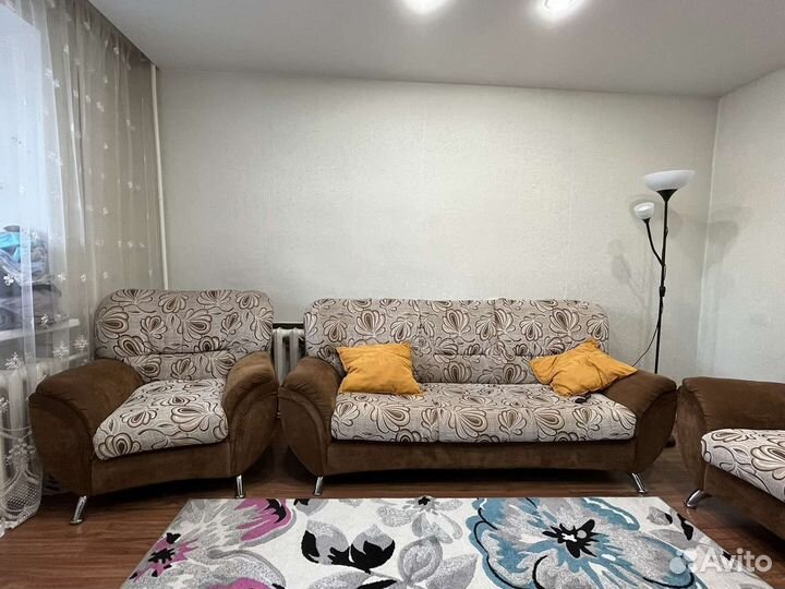 Диван с креслами