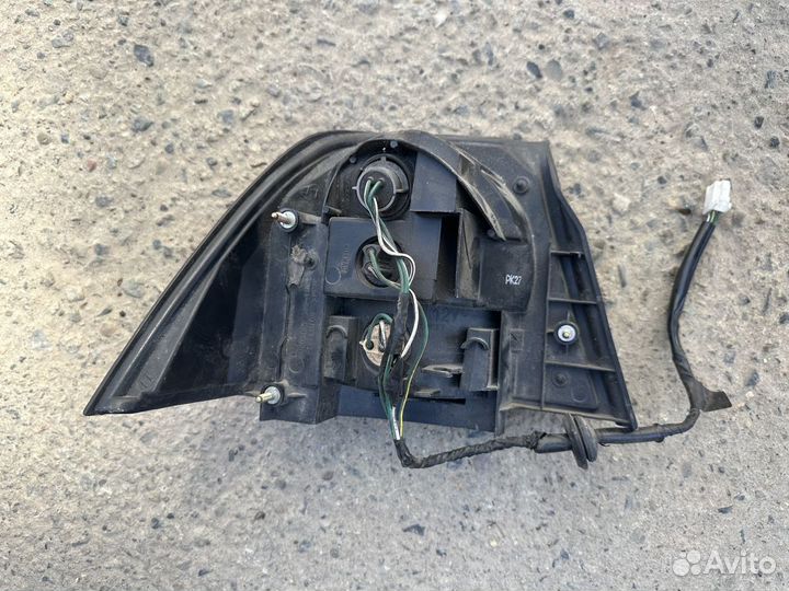 Фонарь задний Toyota Vista (V50) V рестайлинг (200