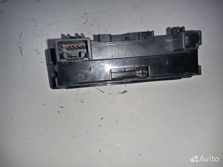 Кнопка обогрева сидений Тойота Авенсис 2 Т25