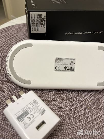 Беспроводное зарядное устройство Samsung Duo