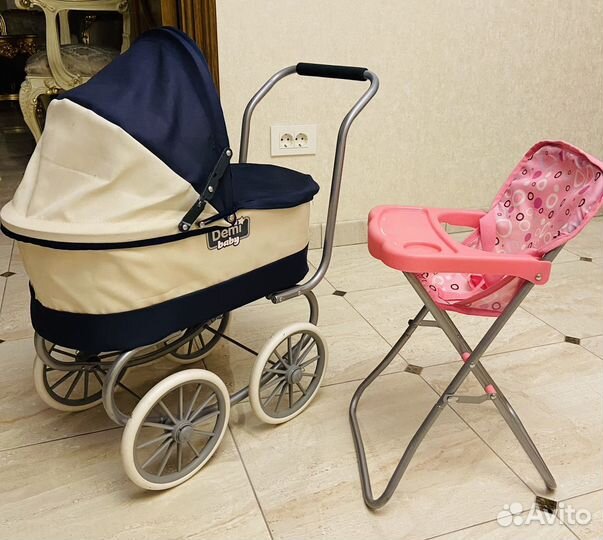 Детская коляска demi и детский стул для кормления