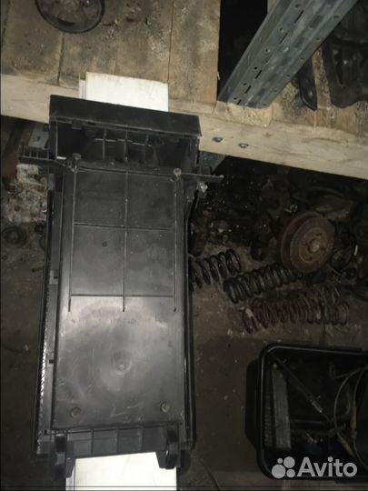 Крышка задней панели Mercedes W140 1408430407 kz