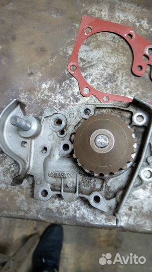 Помпа Renault logan 1