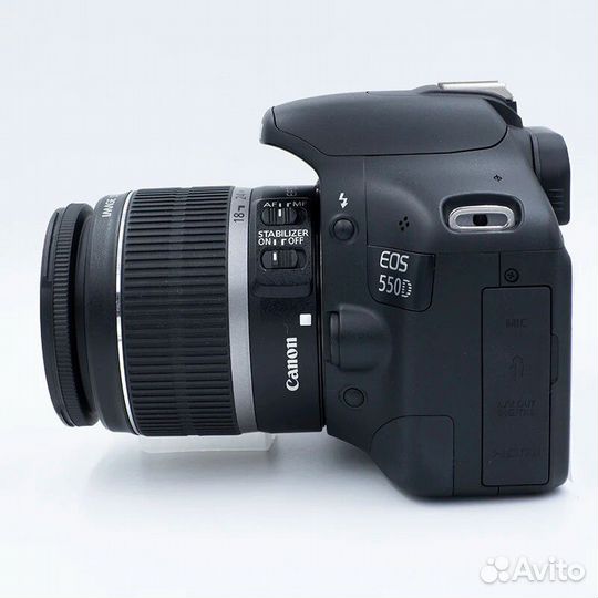 Зеркальный фотоаппарат Canon 550 D