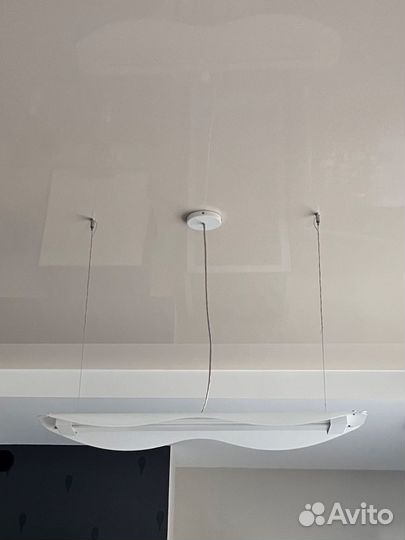 Люстра потолочная в двух цветах (черн/белый)