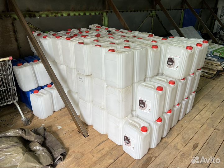 Канистра пластиковая 20 литров