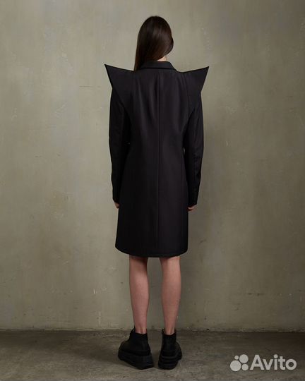 Пальто - Острое плечо-M