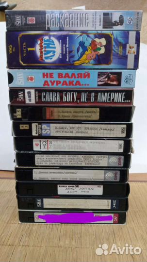 Видеокассеты с фильмами