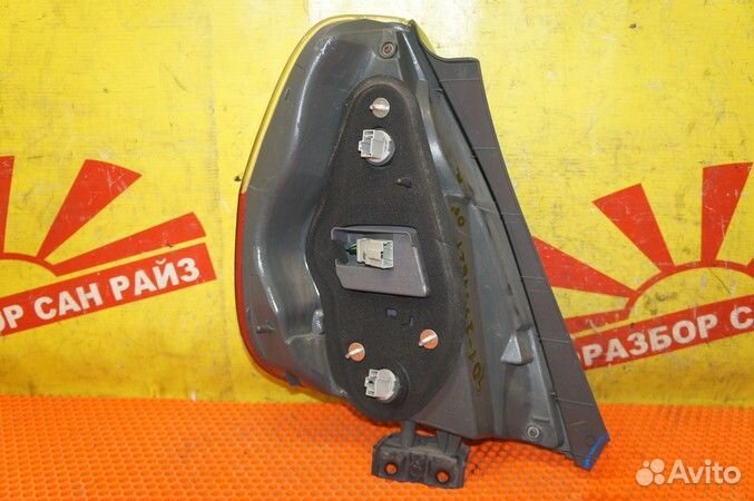 Фонарь Honda Fit