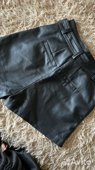 Кожаные шорты